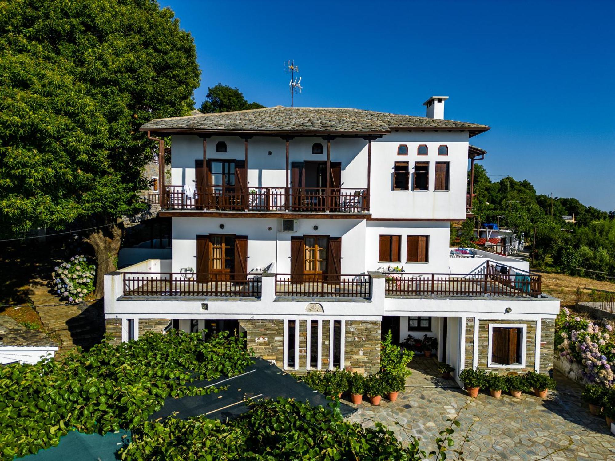 Hotel Vrionis Áyios Dhimítrios Exteriör bild