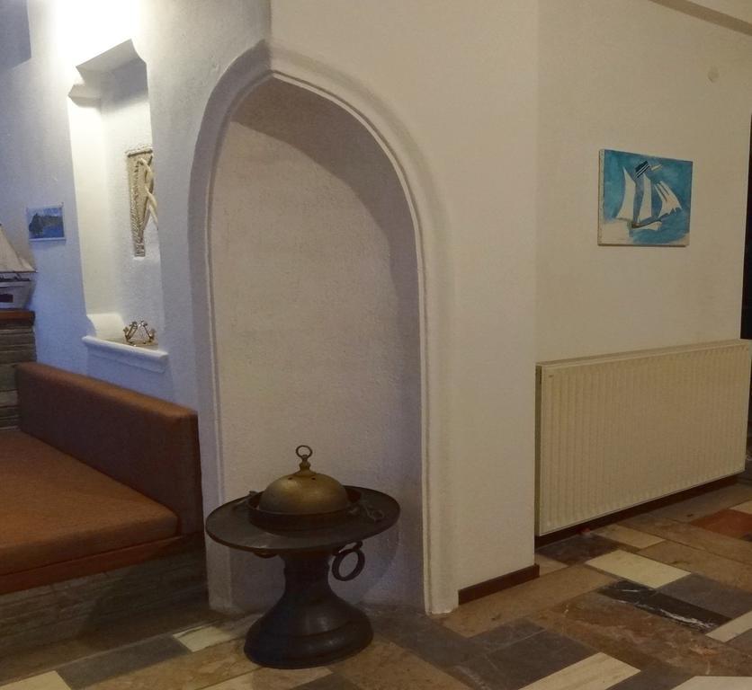 Hotel Vrionis Áyios Dhimítrios Exteriör bild