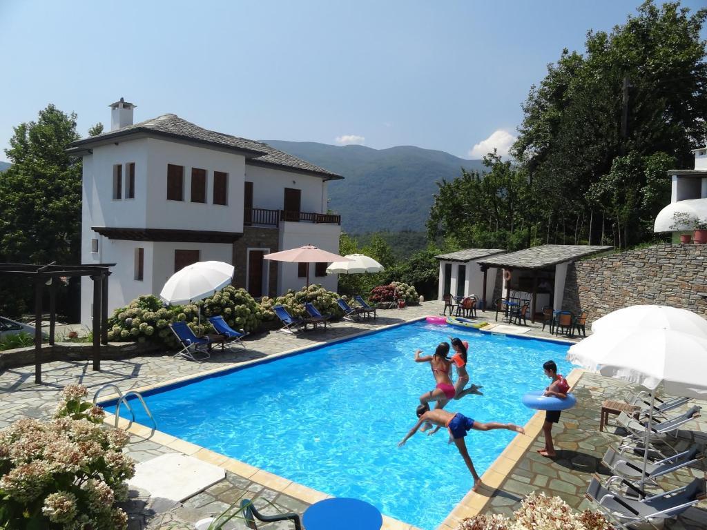 Hotel Vrionis Áyios Dhimítrios Exteriör bild