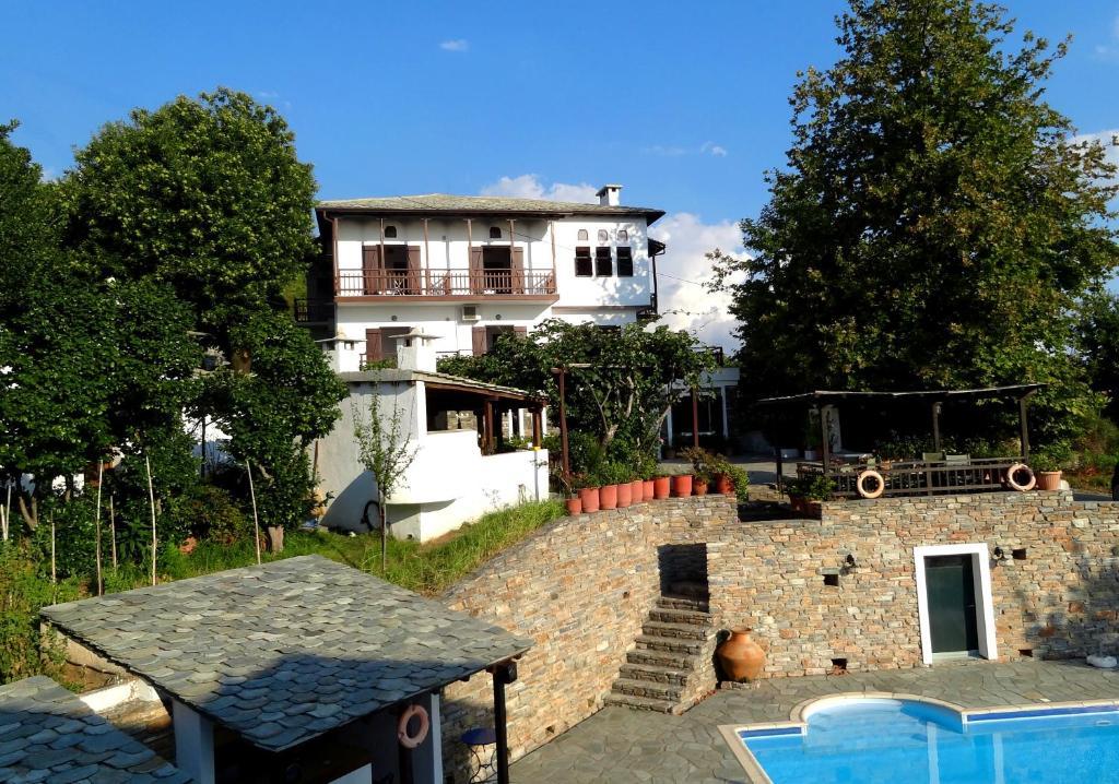 Hotel Vrionis Áyios Dhimítrios Exteriör bild
