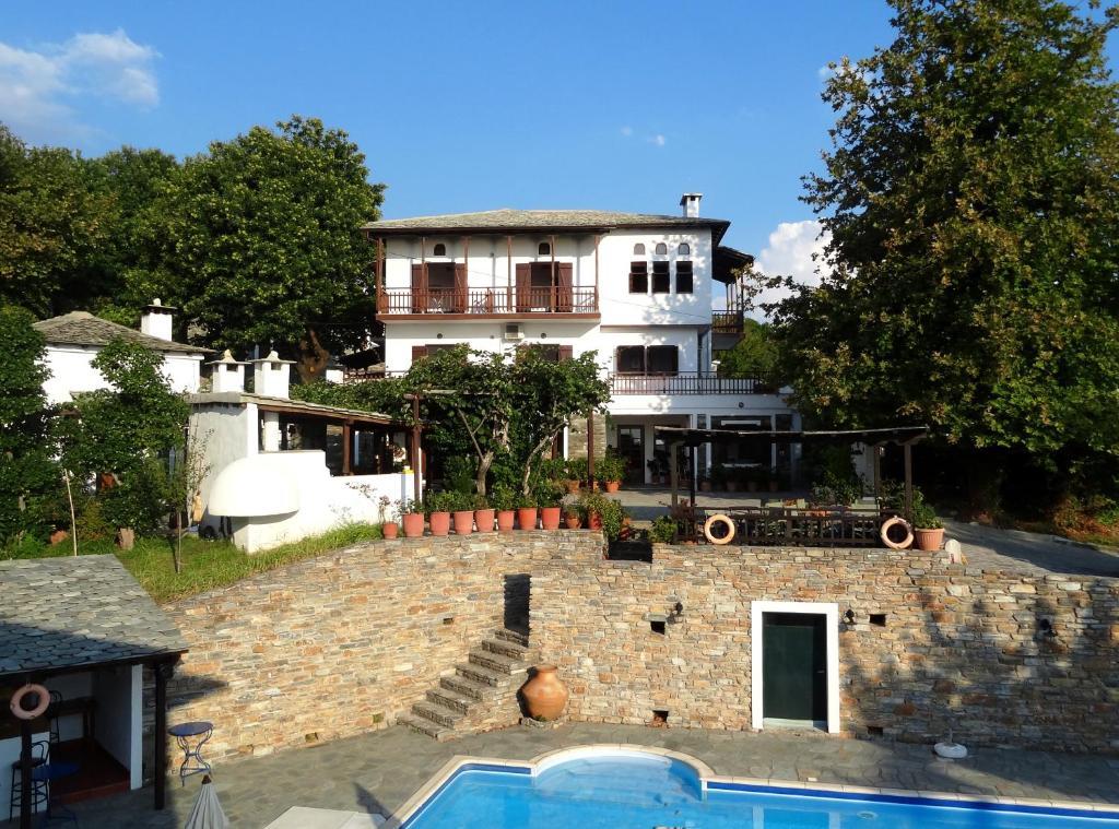 Hotel Vrionis Áyios Dhimítrios Exteriör bild