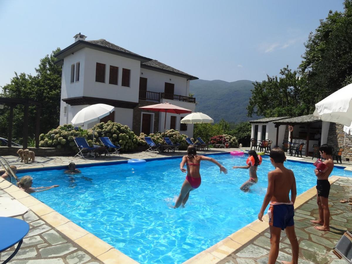 Hotel Vrionis Áyios Dhimítrios Exteriör bild