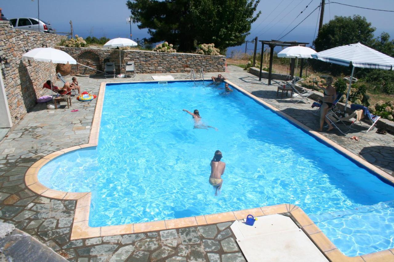 Hotel Vrionis Áyios Dhimítrios Exteriör bild
