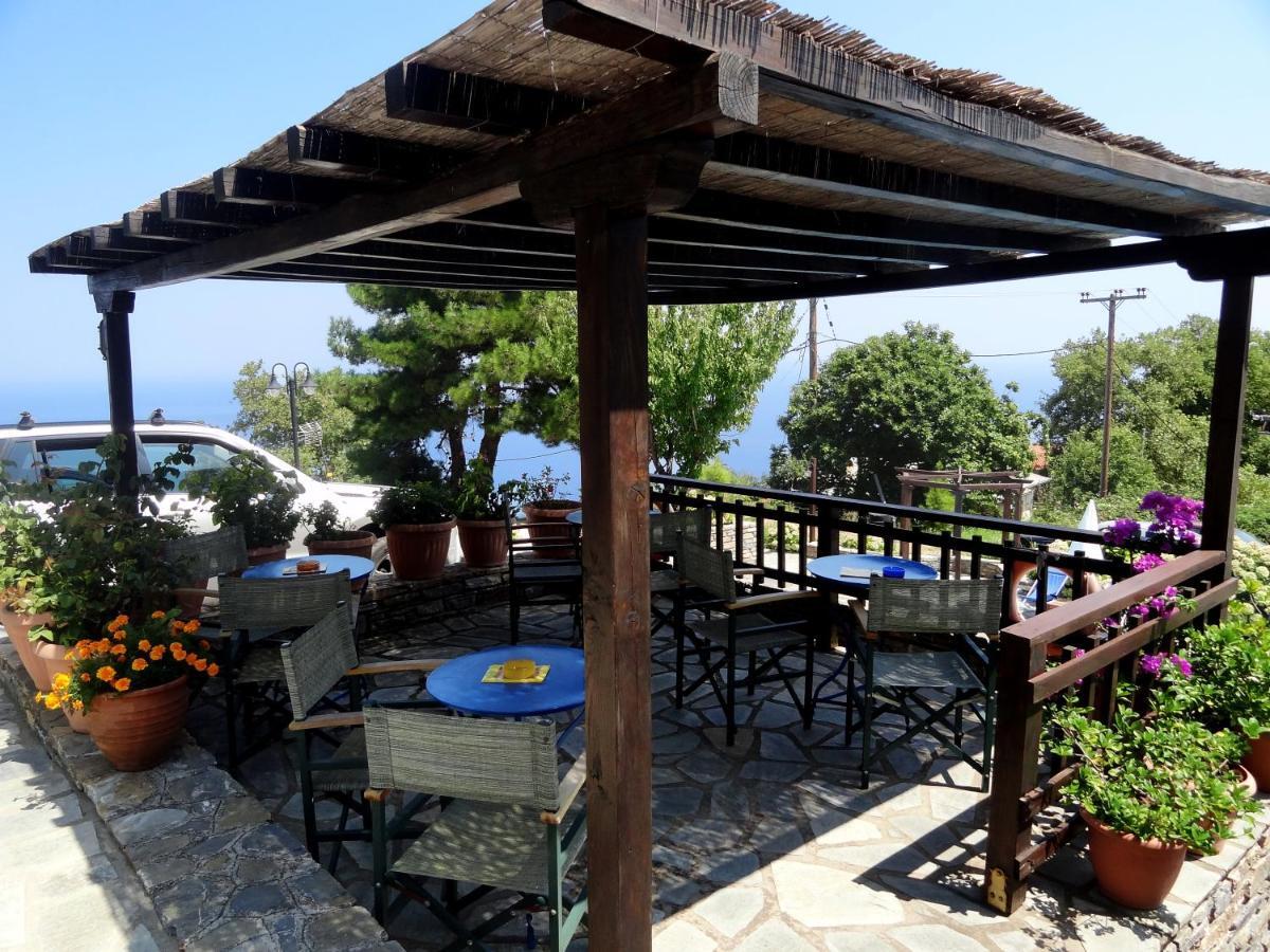 Hotel Vrionis Áyios Dhimítrios Exteriör bild